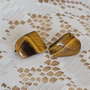 Tigers Eye Clip-Ons